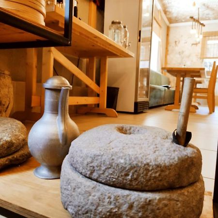 Silkroad Guesthouse Бішкек Екстер'єр фото