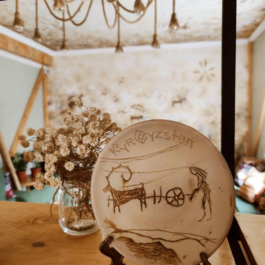 Silkroad Guesthouse Бішкек Екстер'єр фото