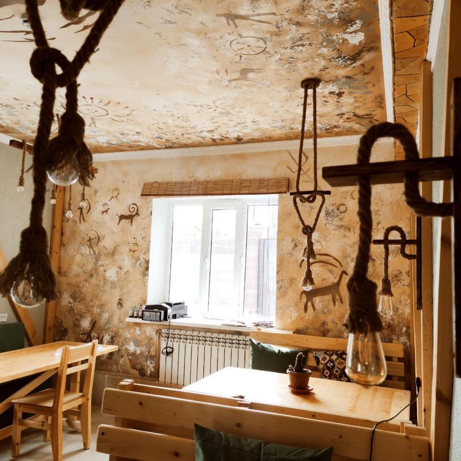 Silkroad Guesthouse Бішкек Екстер'єр фото